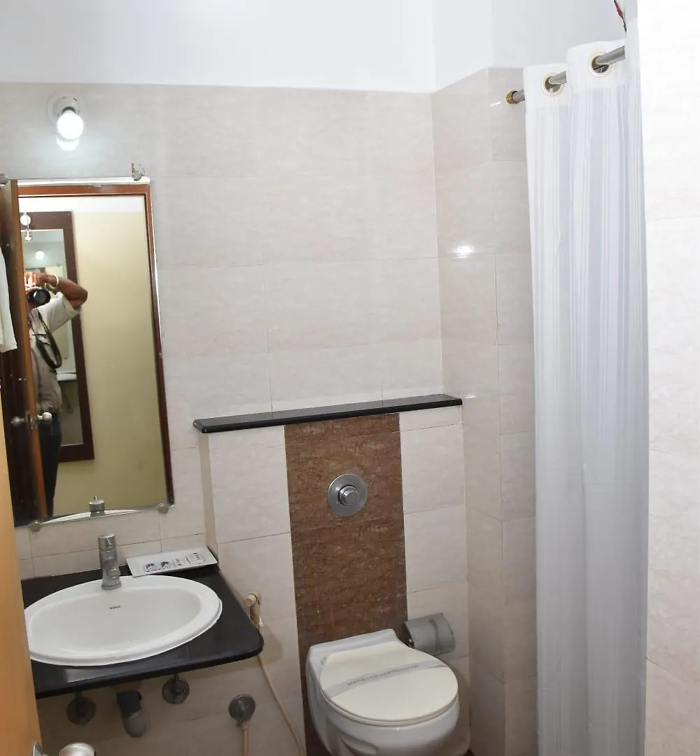 Hotel Pc View Mysuru !! Bar ! Restaurant ! Parking ! Lift ! Top Rated And Most Awarded Property